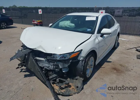 2021 Toyota Camry Le из США, поврежденный, VIN 4T1C11AK5MU450284